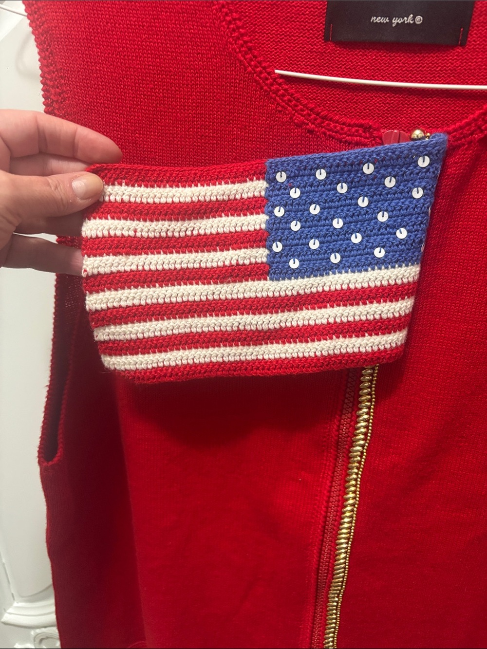 Michael Simon Red Sleeveless Zip-Front Knit Vest with Flag Accent - XL - Picture 4 of 9